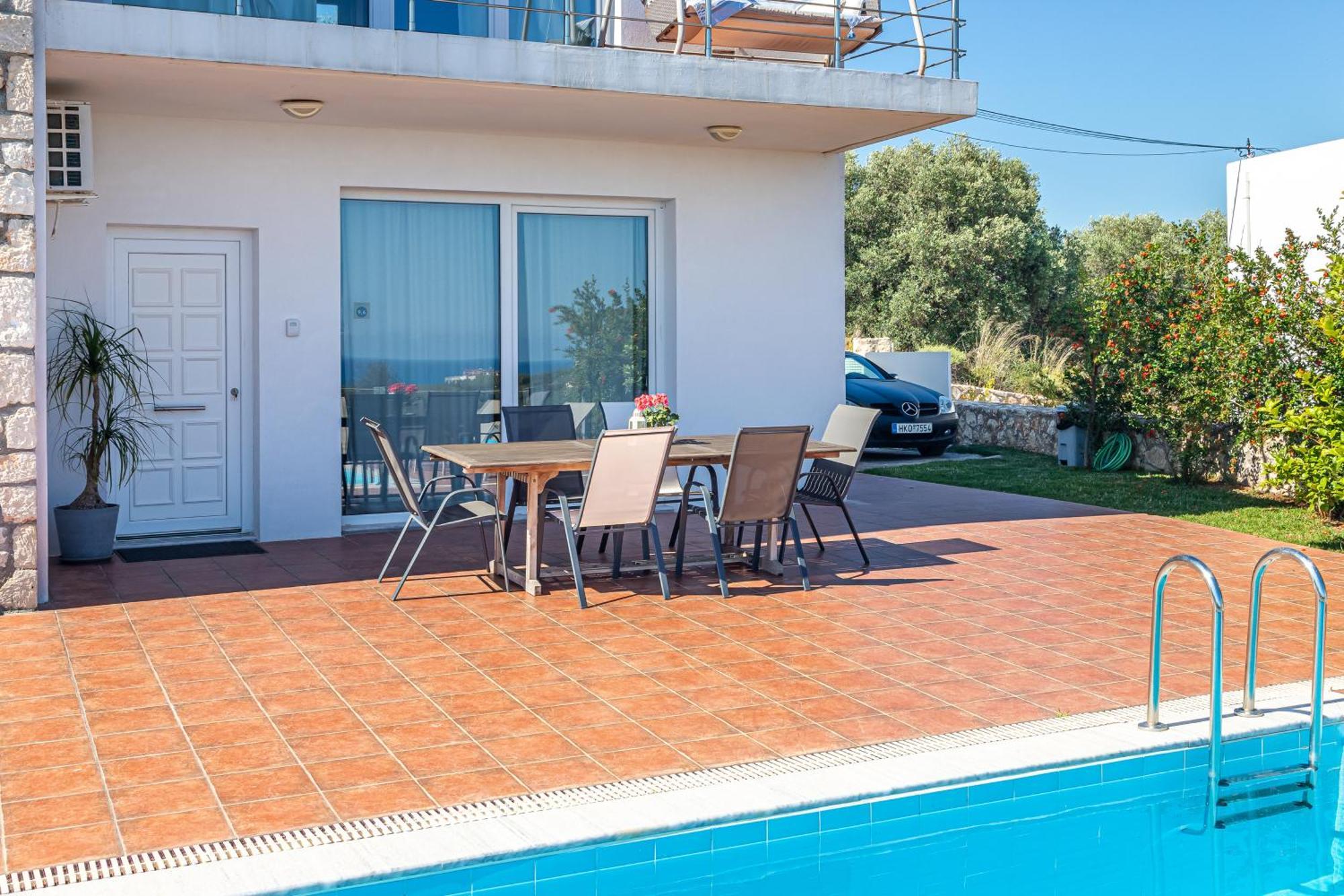 Dimitra Apartment With Private Pool And Sea View -The Ground Floor Of A Two Storey Building Daratsos Exterior foto
